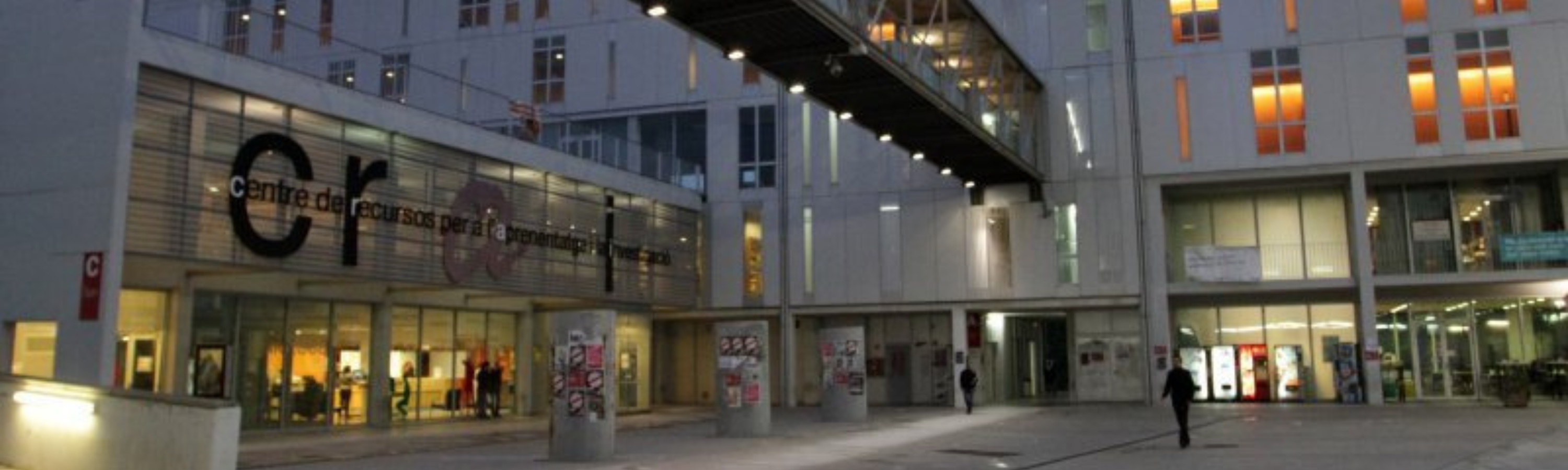 |Alt imatge central|